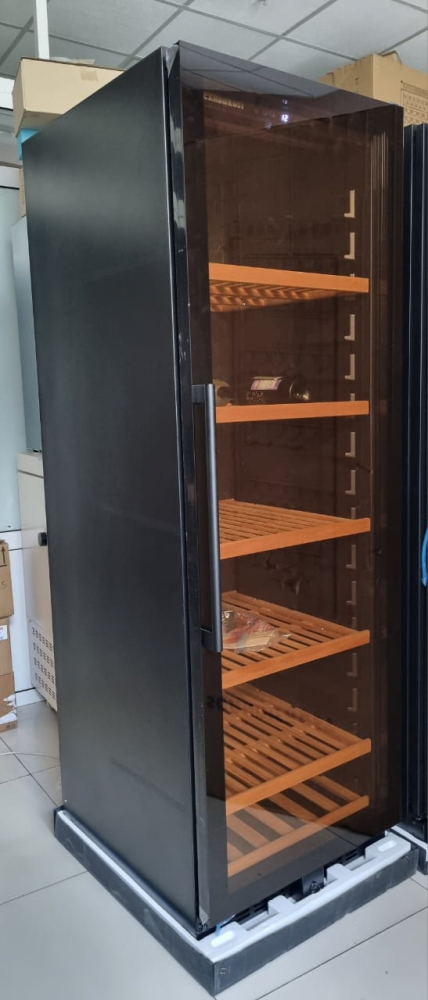 ������ ���� SCANDIFROST WFG 571C