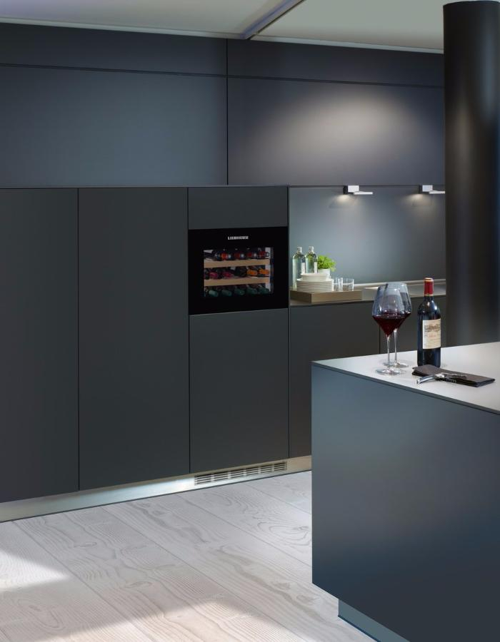 ������ ���� LIEBHERR WKEGB 582